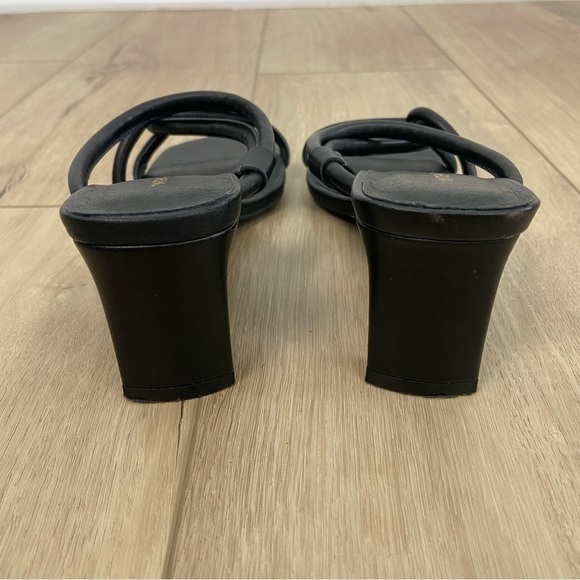 Intentionally Blank Willow Black Leather Sandal Size 5 - Picture 7 of 12